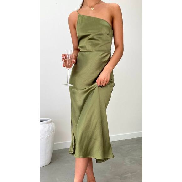 NWT Billy J Kimbra Satin One Shoulder Bridesmaid Midi Dress Olive Women's Size 2 - Picture 1 of 7